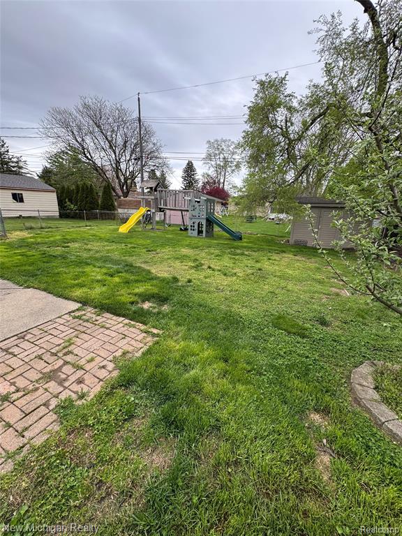 31090 Mc Namee, Fraser, MI 48026 — Photo 30