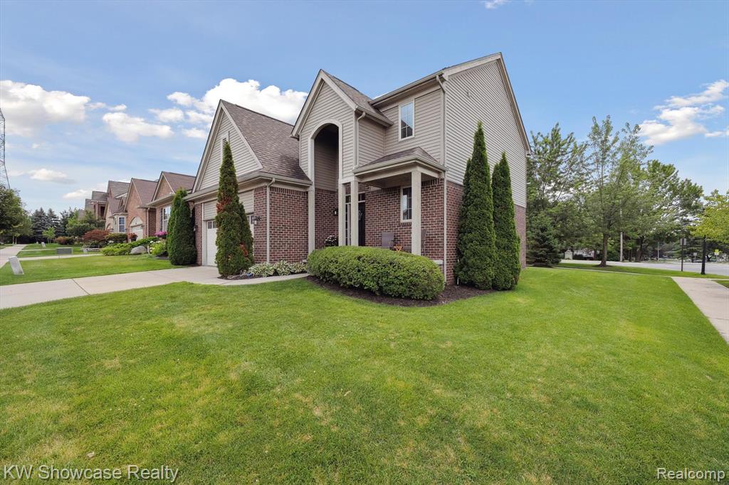 2163 Palmetto, Commerce Twp, MI 48382 — Photo 2