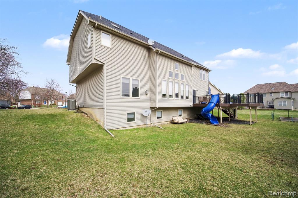 1717 Foxdale Lane, Ann Arbor, MI 48108 — Photo 30