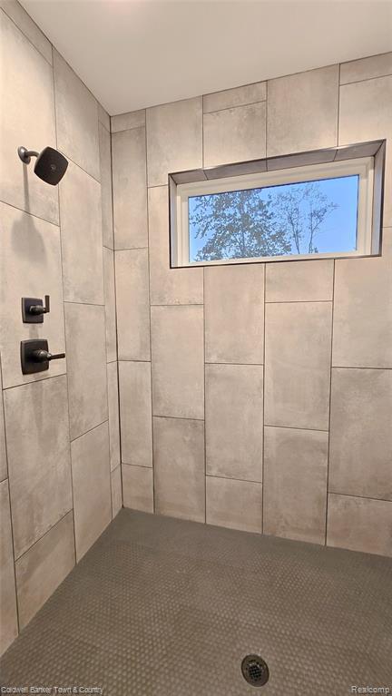4789 Lakeshire Drive, Howell, MI 48843 — Photo 32