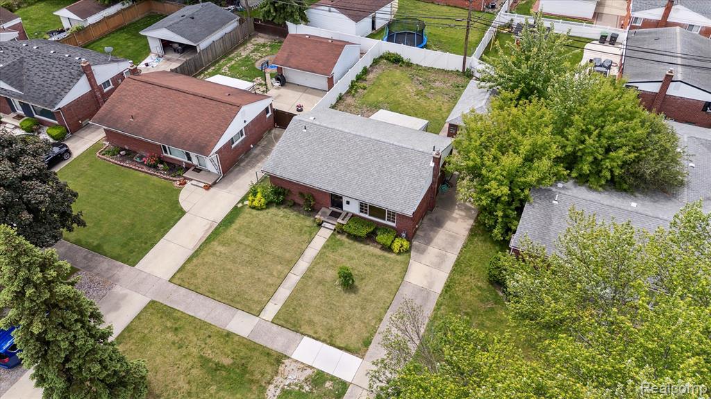 8242 MONROE Boulevard, Taylor, MI 48180 — Photo 35