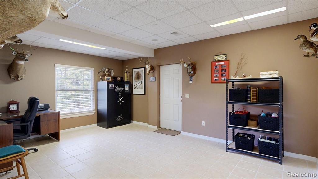 4400 Oak Tree Trail, Fenton, MI 48430 — Photo 45