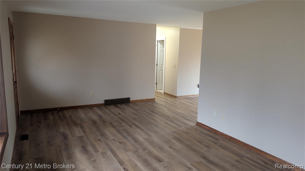 7445 New Hampshire Drive, Davison, MI 48423 — Photo 7