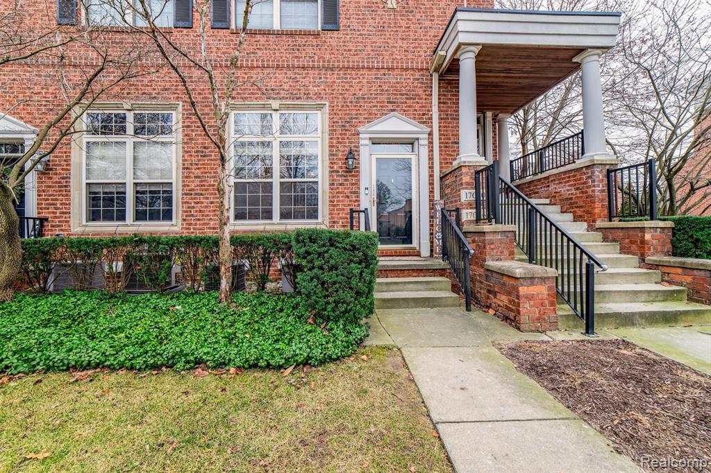17026 FARMINGTON Road, Livonia, MI 48154 — front exterior