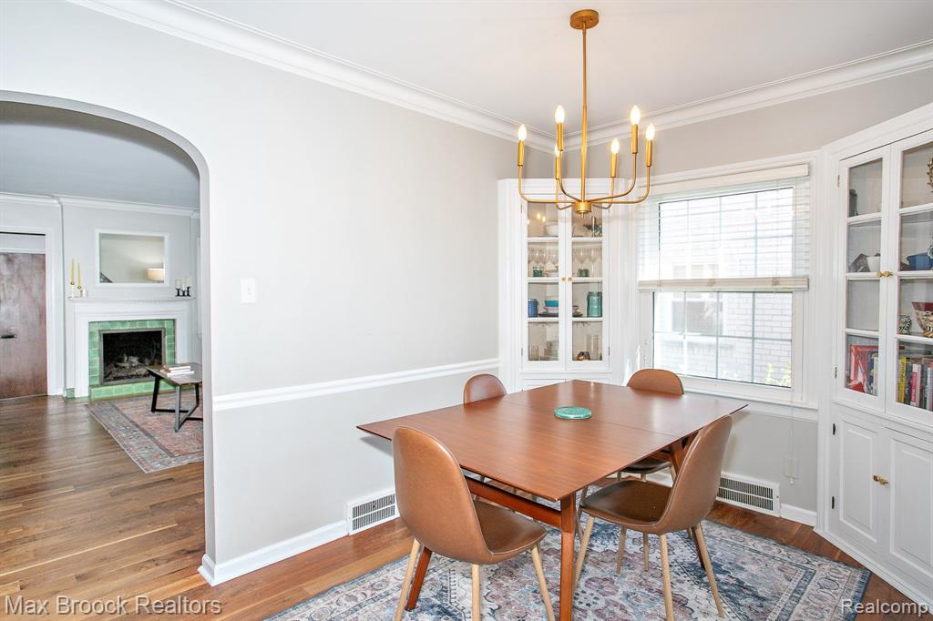 13353 Sherwood Drive, Huntington Woods, MI — Photo 9