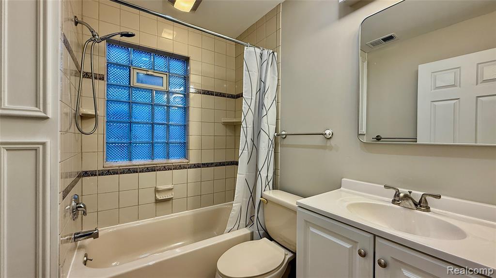 805 Milton Avenue, Hazel Park, MI 48030 — Photo 6