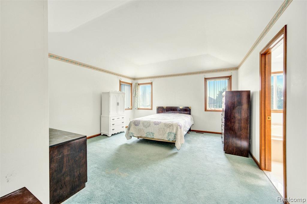 6942 Norton Drive, Troy, MI 48085 — Photo 20