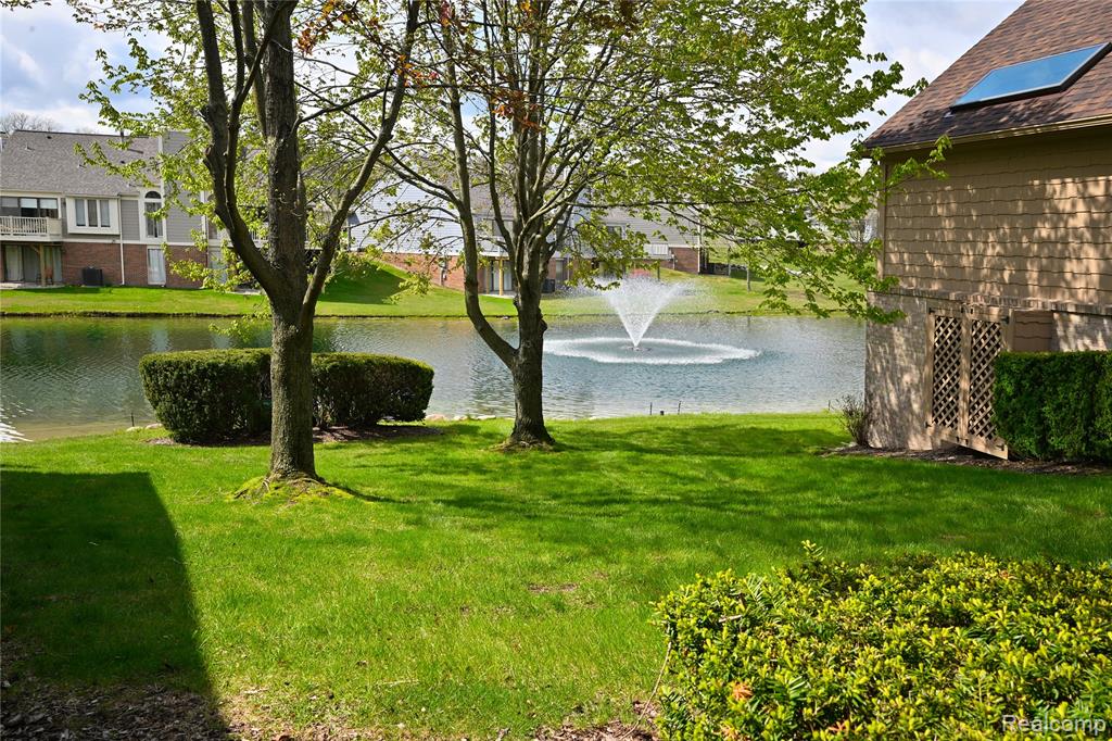 618 Deauville Lane, Bloomfield Hills, MI 48304 — Photo 33