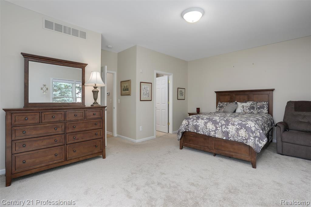 5540 River Park Drive, Waterford, MI 48327 — Photo 15