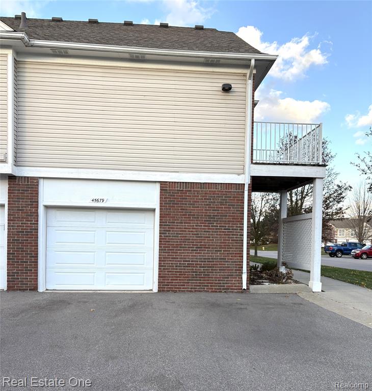 45679 Heather Ridge Drive, Macomb, MI 48044 — Photo 2