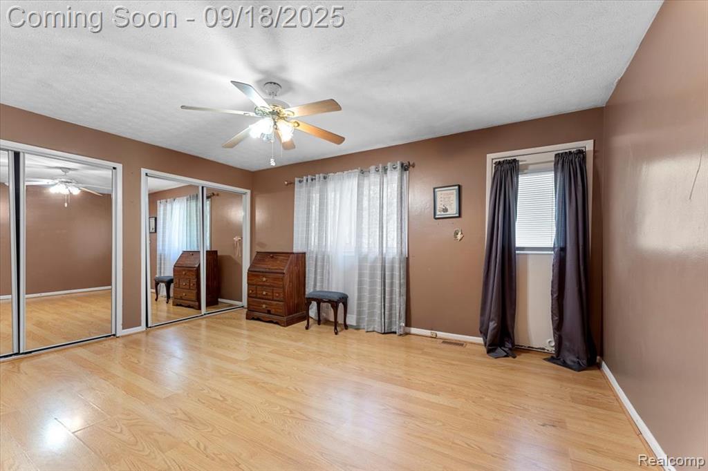 21946 Camille Court, Woodhaven, MI 48183 — Photo 18