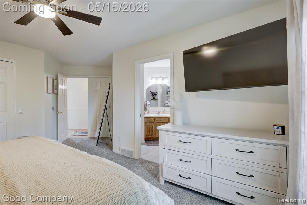 2370 Lansbury Drive, Waterford, MI 48329 — Photo 40