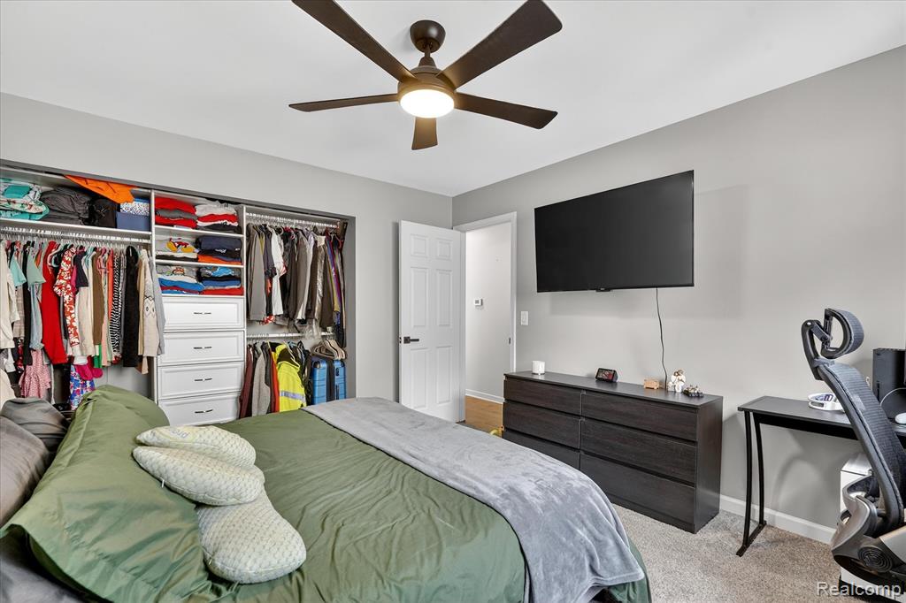 743 Dunreath Street, Walled Lake, MI 48390 — Photo 17