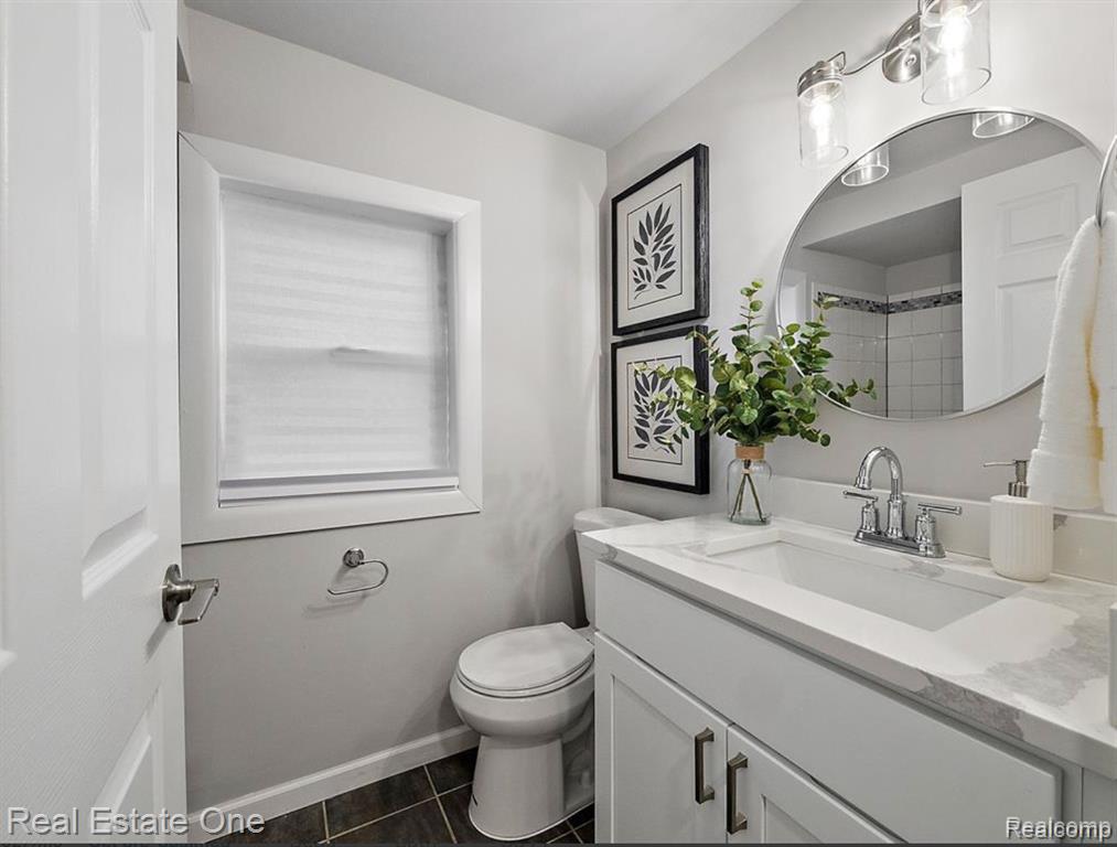708 Birmingham Street, Lake Orion, MI 48362 — Photo 18