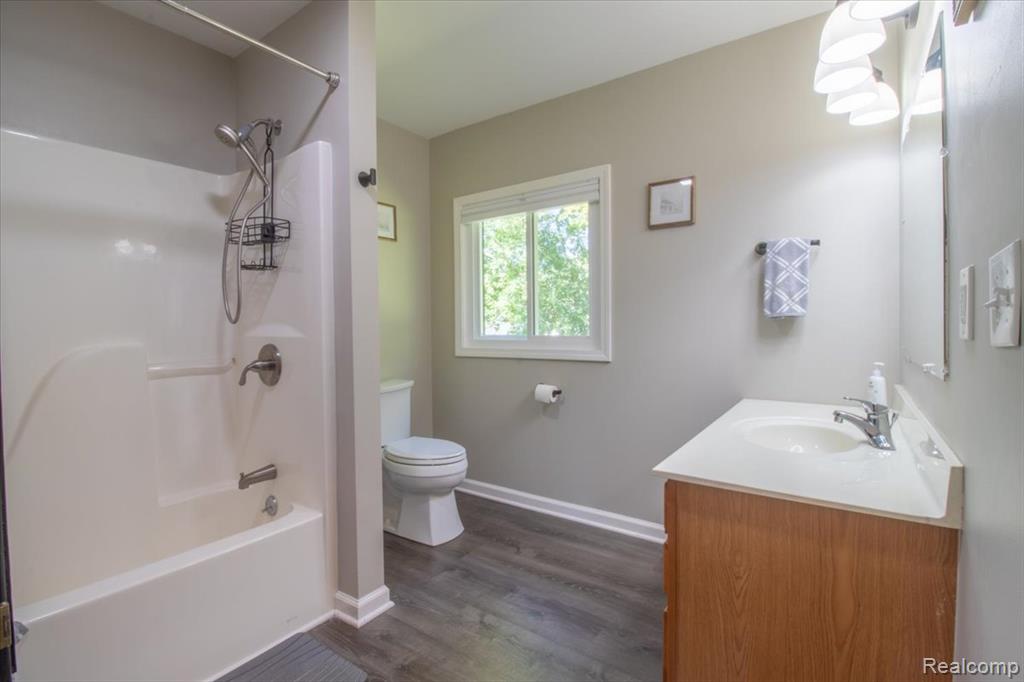 6087 N Irish Road, Davison, MI 48423 — Photo 18