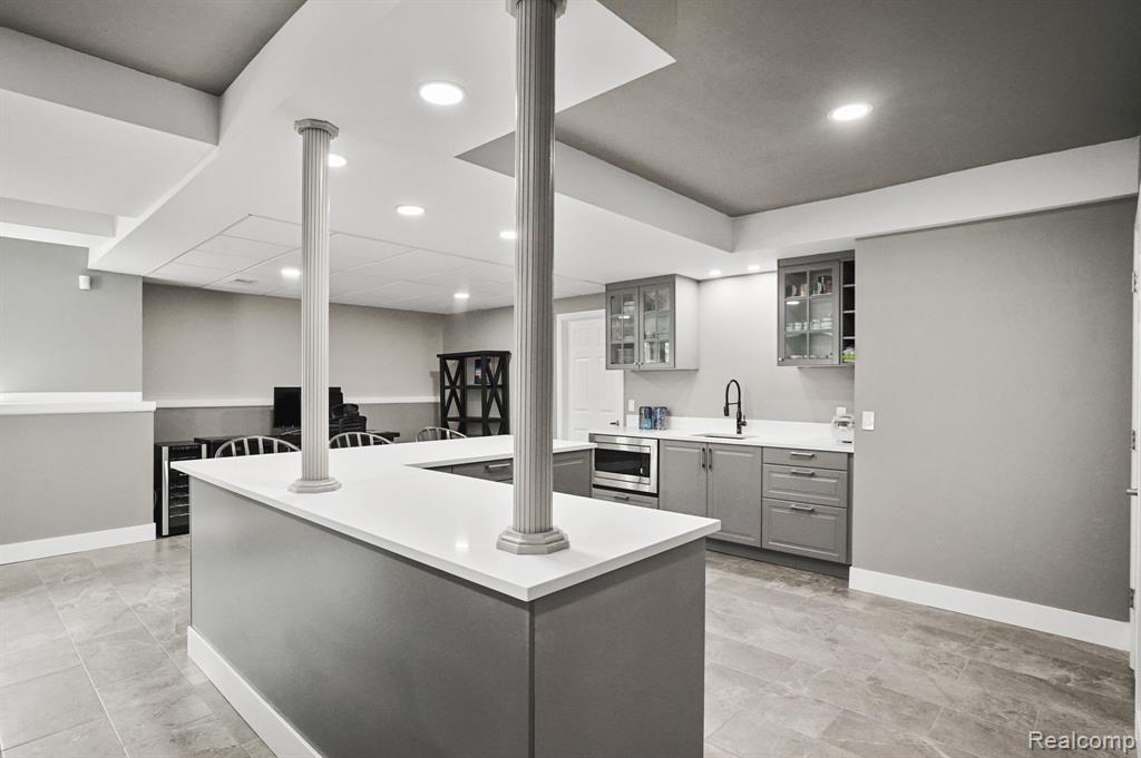 4903 PARK MANOR Drive, Troy, MI 48098 — Photo 55