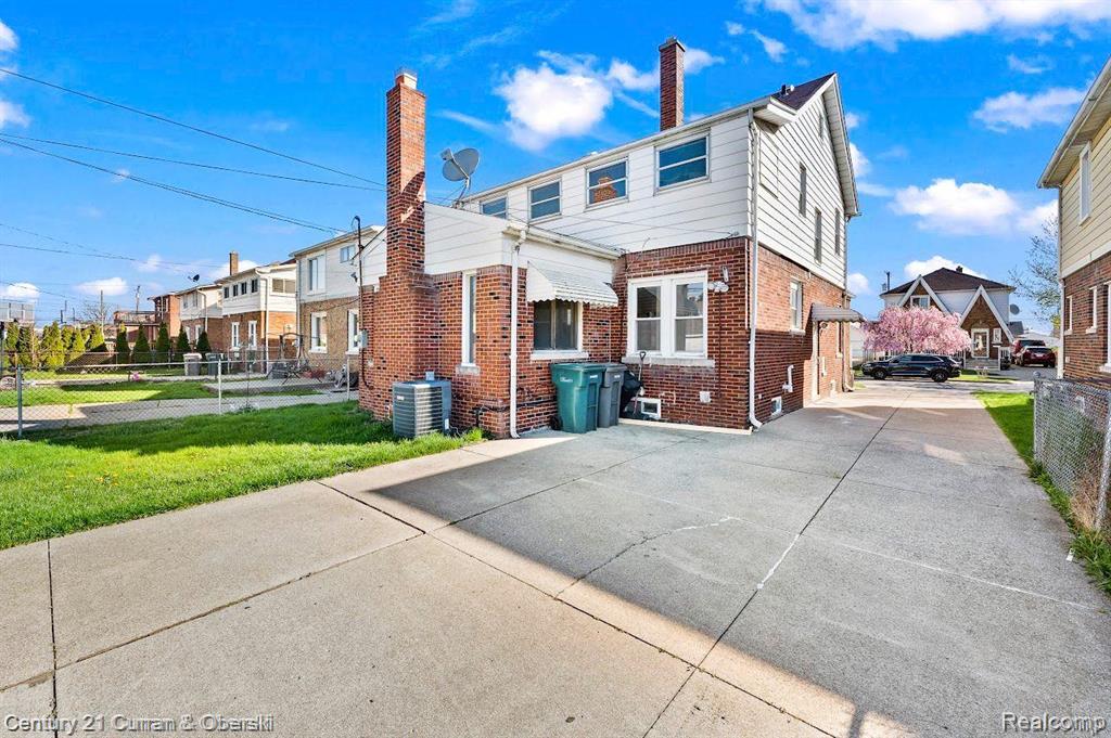 4255 LAPHAM Street, Dearborn, MI 48126 — Photo 27