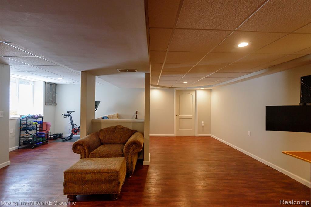 872 CONSTITUTION Street, Canton, MI 48188 — Photo 32
