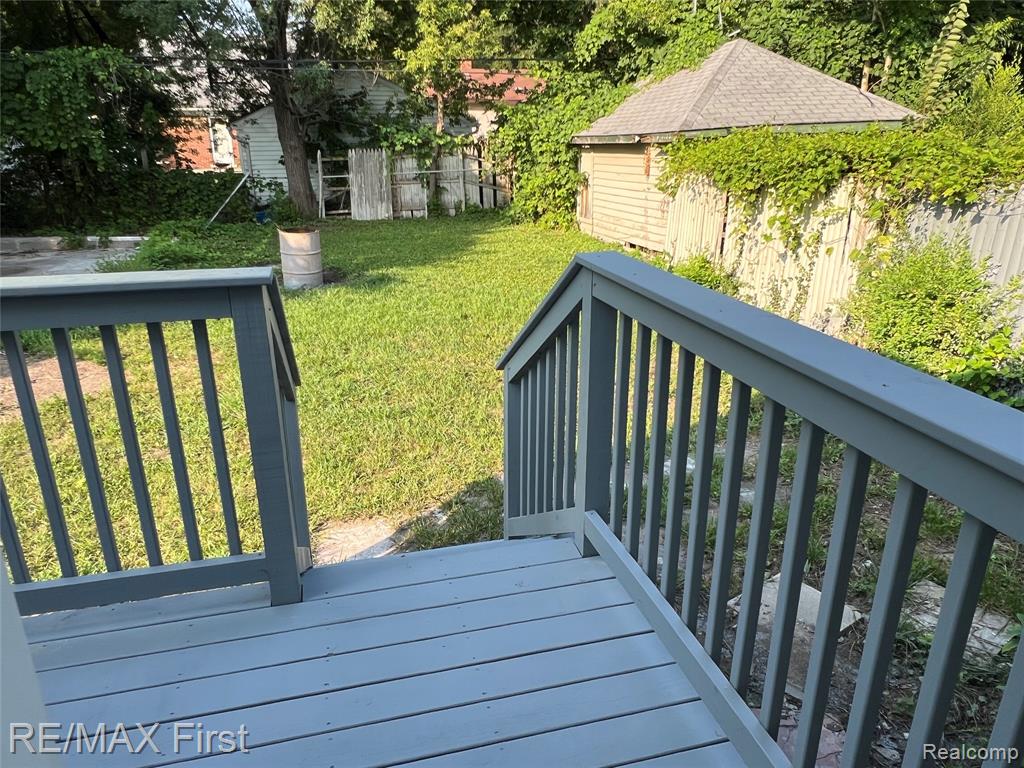 5010 ANATOLE Street, Grosse Pointe, MI 48236 — Photo 5