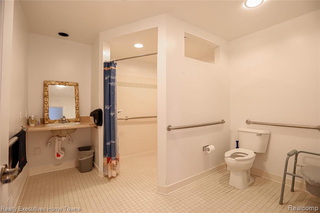 9334 River Road, Algonac, MI, 48001