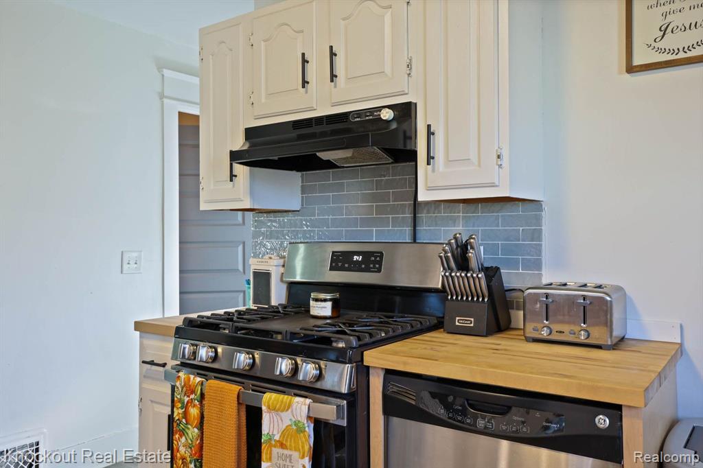 8300 MAIN Street, Birch Run, MI 48415 — Photo 17