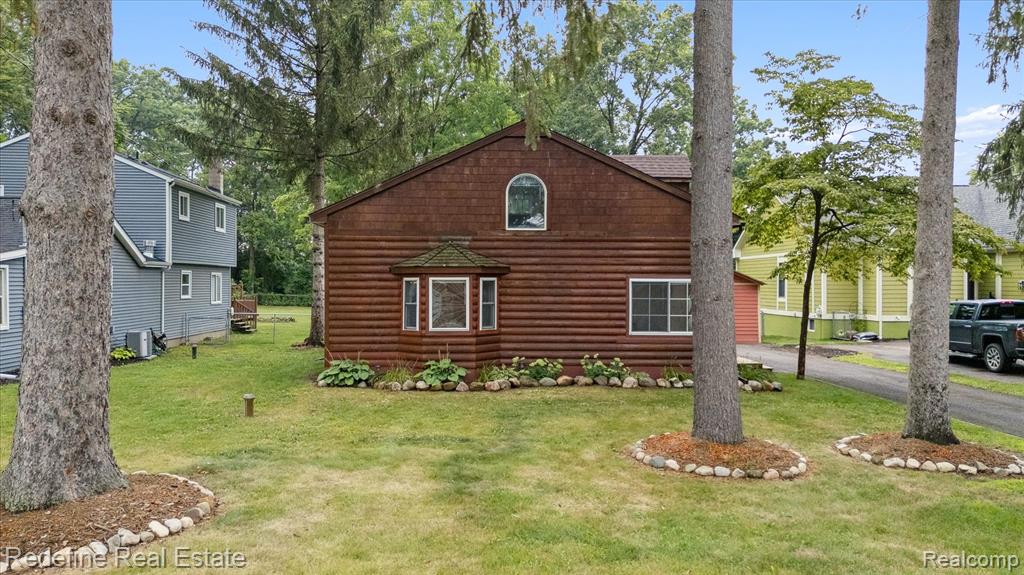 8416 Arlis Avenue, Commerce Twp, MI 48382 — Photo 33
