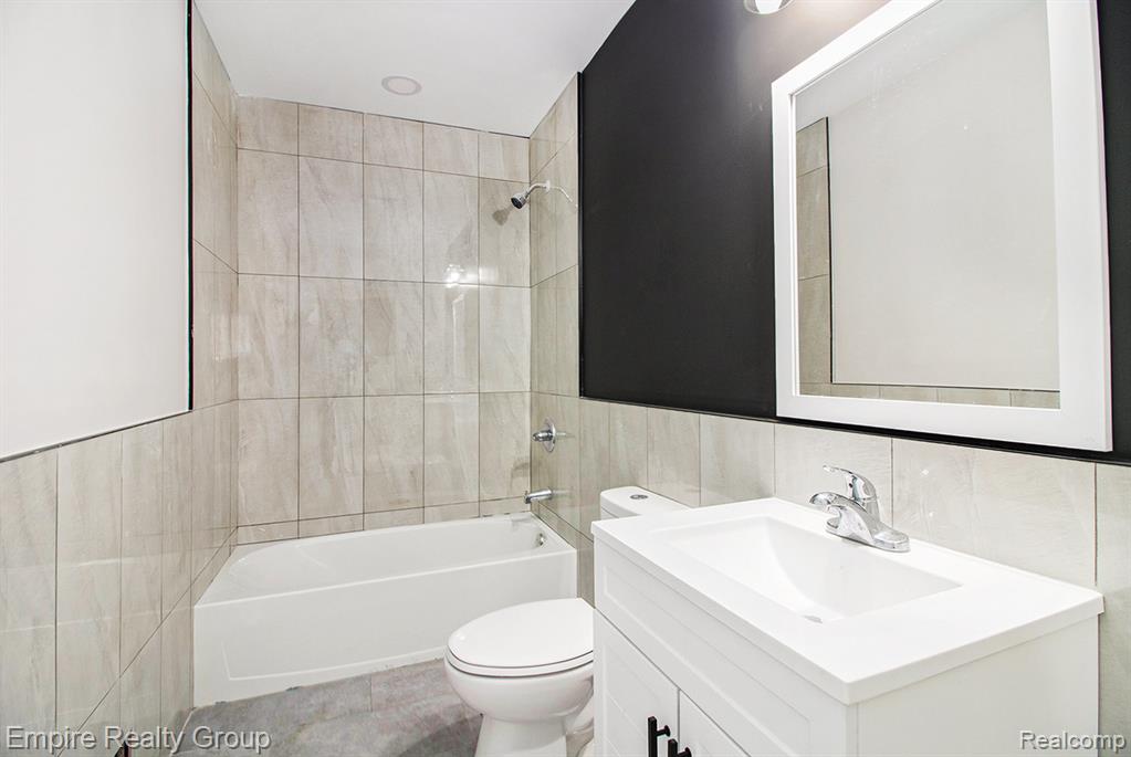 8366 Navy Street, Detroit, MI 48209 — Photo 21
