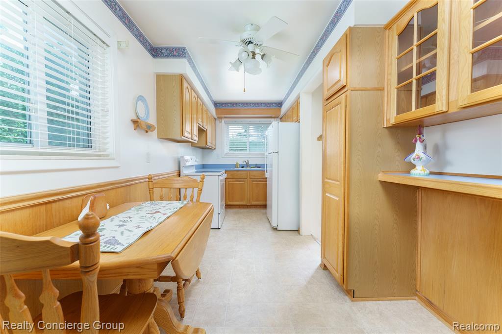 918 Squire Lane, Milford, MI 48381 — Photo 7