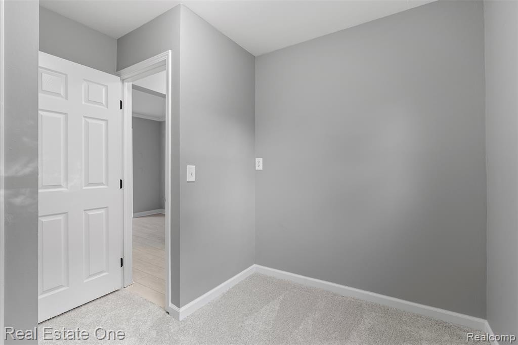 48037 Remer Avenue, Shelby Twp, MI 48317 — Photo 13