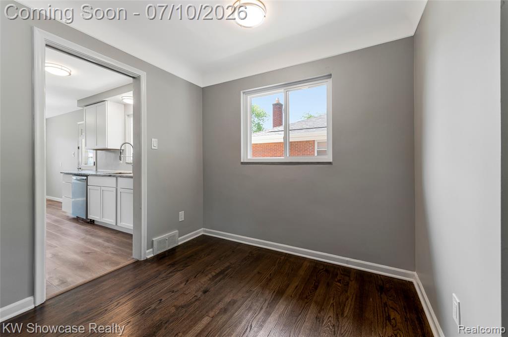 8936 Merriman Road, Livonia, MI 48150 — Photo 22