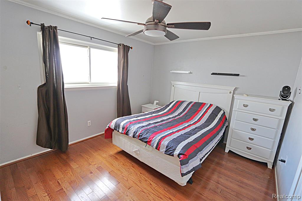 412 Cambridge Avenue, South Lyon, MI 48178 — Photo 16