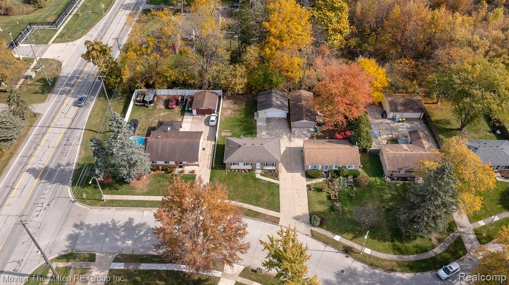 9421 VAN BUREN Street, Van Buren, MI 48111 — Photo 35