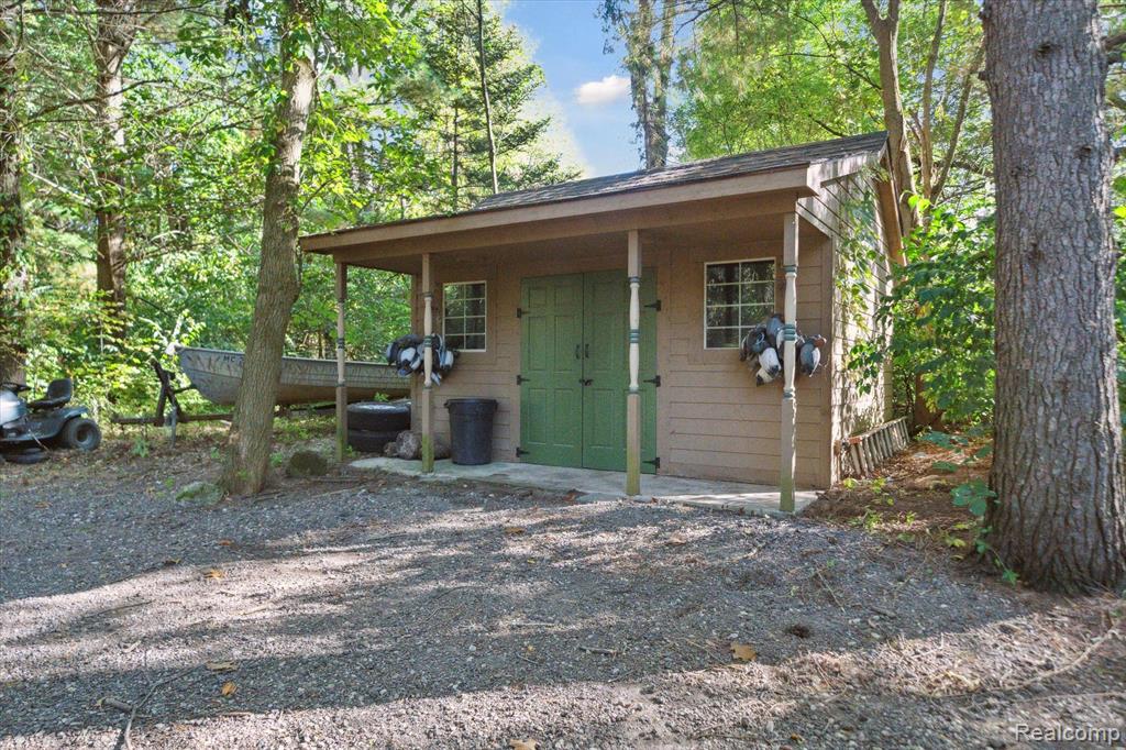 4211 COUNTRY Way, Hartland, MI 48353 — Photo 29
