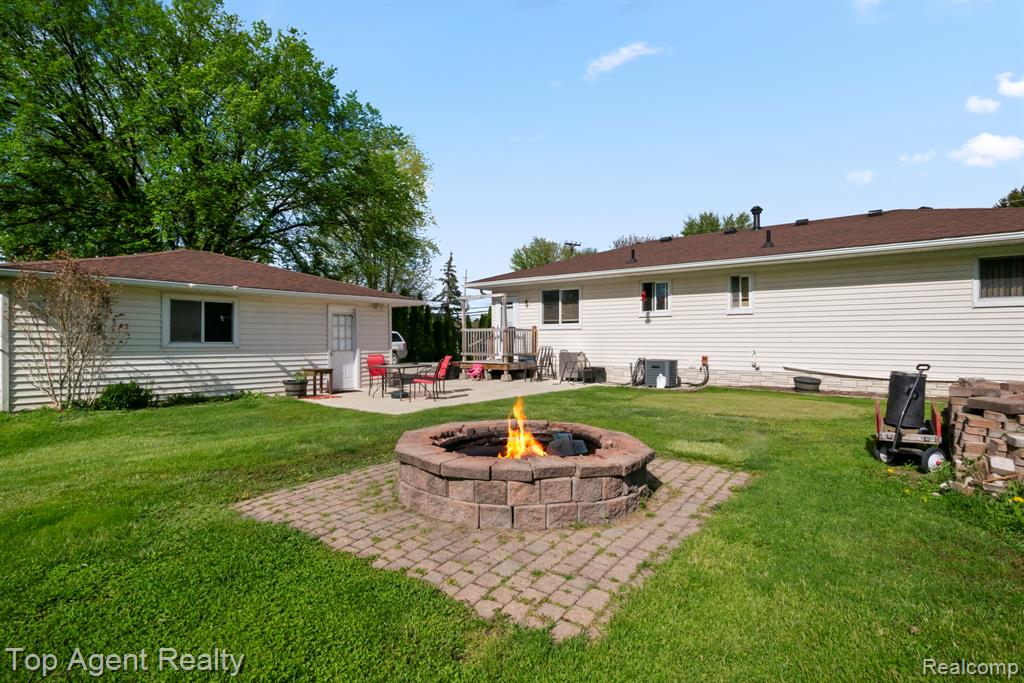 54951 Ridge Road, New Baltimore, MI 48047 — Photo 10