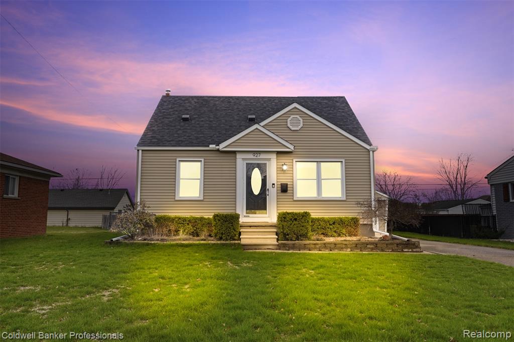 927 Montrose Avenue, Royal Oak, MI 48073 — Photo 42
