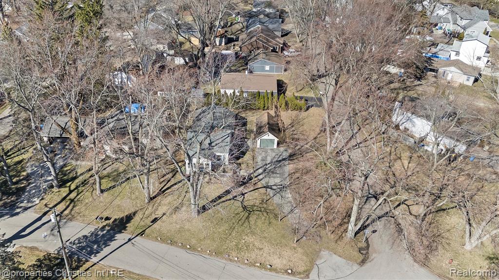 9280 Tanbay Street, Commerce Twp, MI 48382 — Photo 33