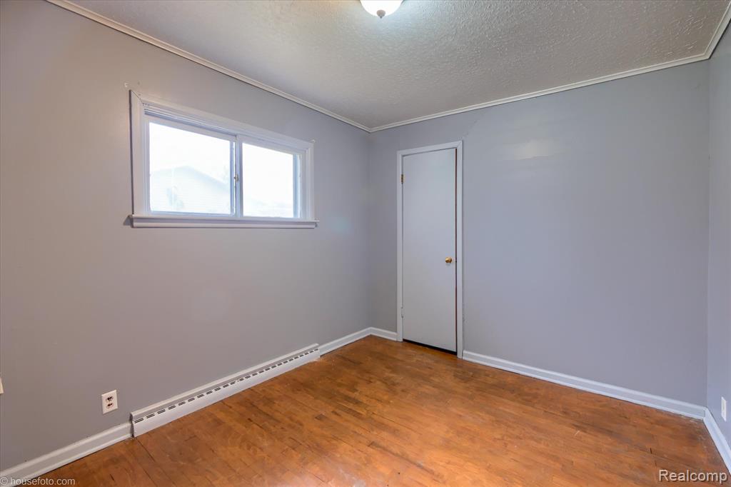 7036 Clabuesch Street, Pigeon Vlg, MI — Photo 15