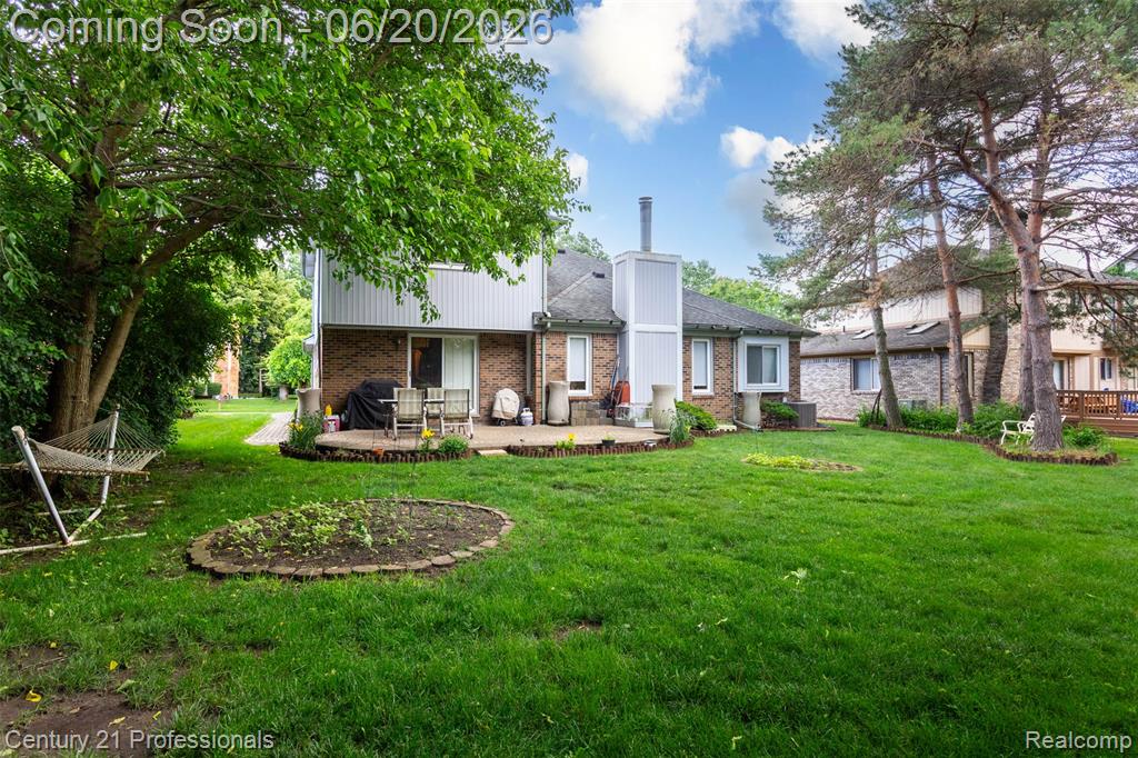 6241 Smithfield Drive, Troy, MI 48085 — Photo 47