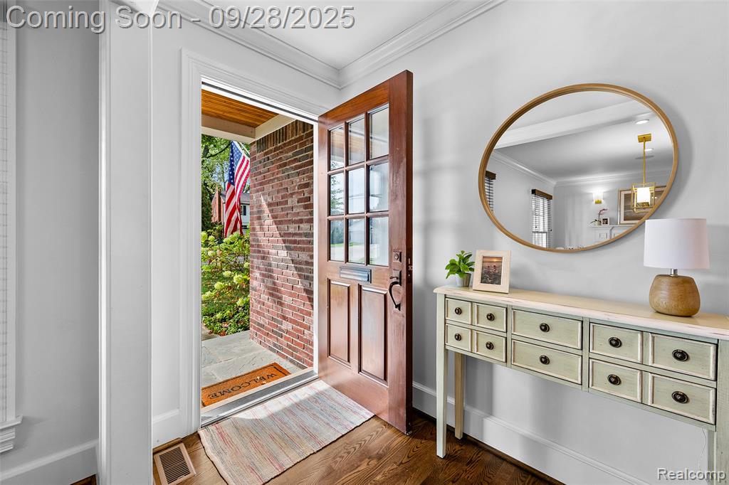 4402 Arlington Drive, Royal Oak, MI 48073 — Photo 10