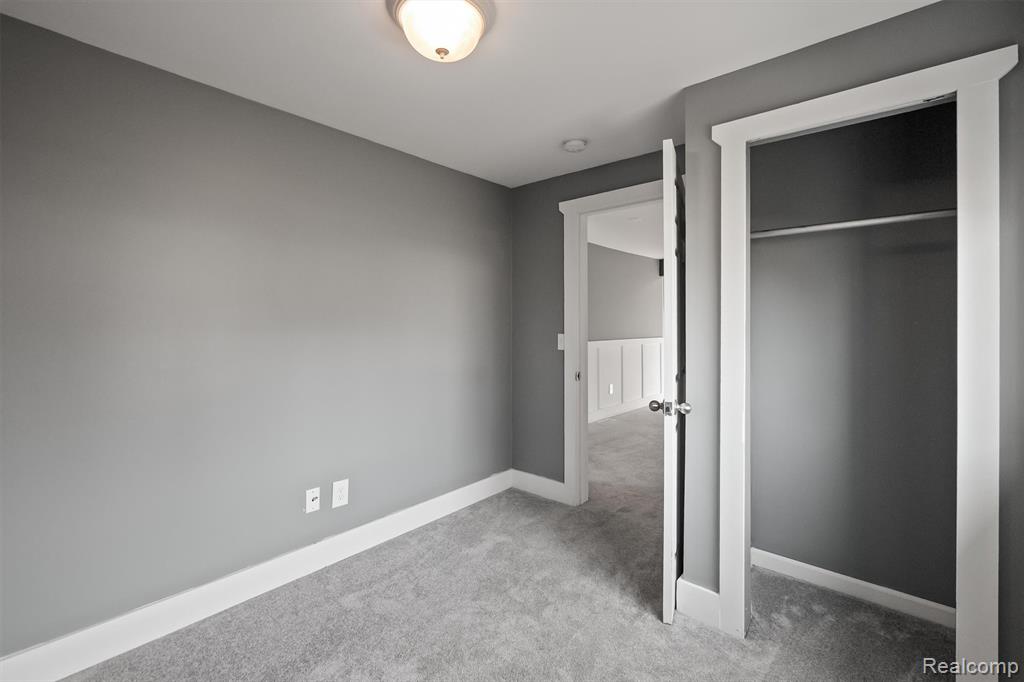 405 W Liberty Street, Milford, MI 48381 — Photo 16