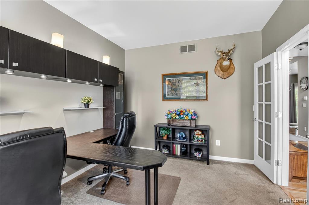 49271 Laguna Drive, Van Buren, MI 48111 — Photo 20
