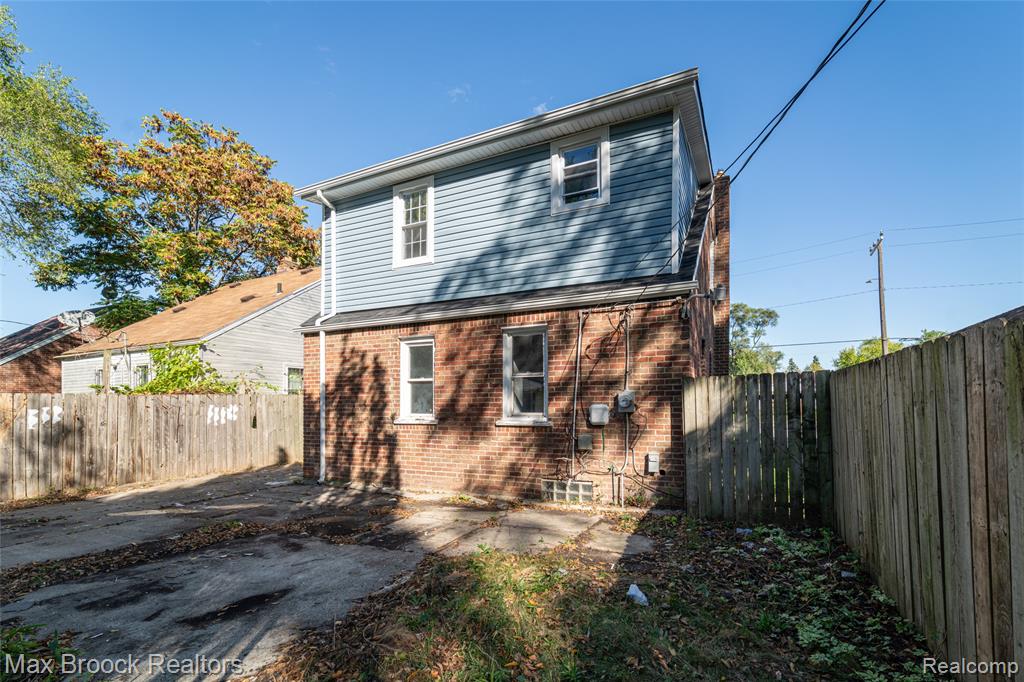 9327 Schaefer Highway, Detroit, MI 48228 — Photo 36