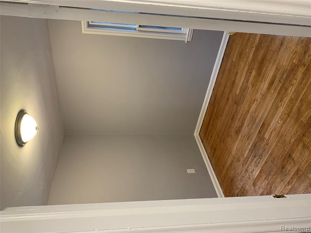 9973 Winthrop Street, Detroit, MI 48227 — Photo 14
