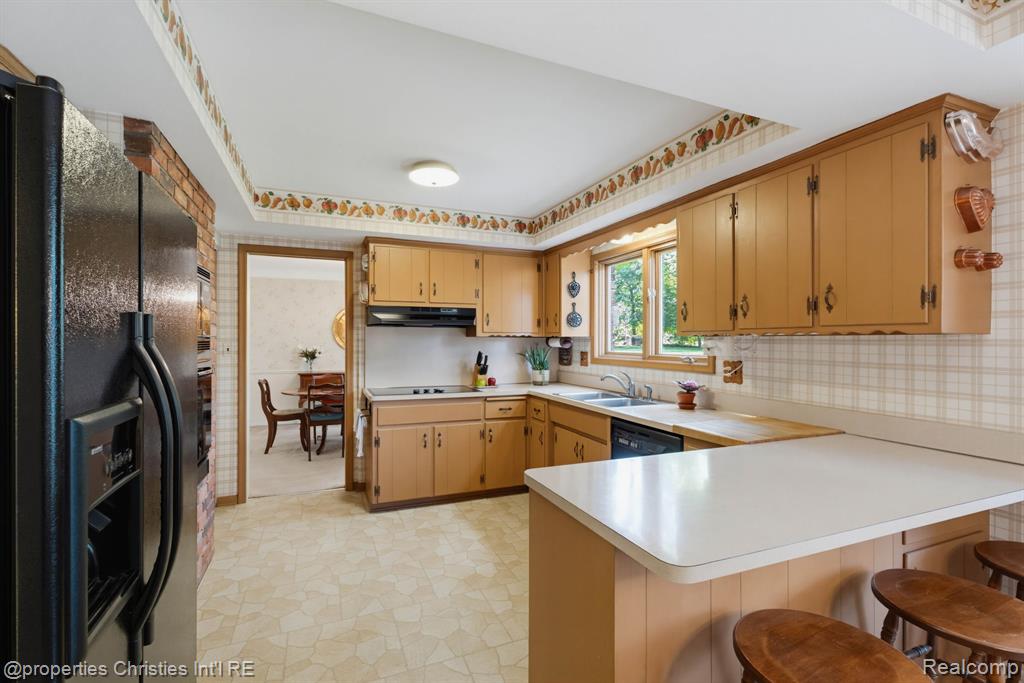 5600 Woodwind Drive, Bloomfield Hills, MI 48301 — Photo 9
