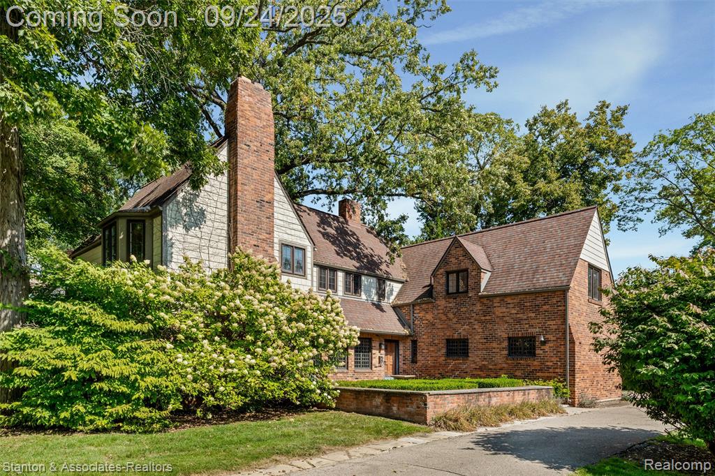 636 Waddington Street, Bloomfield Hills, MI 48301 — Photo 54