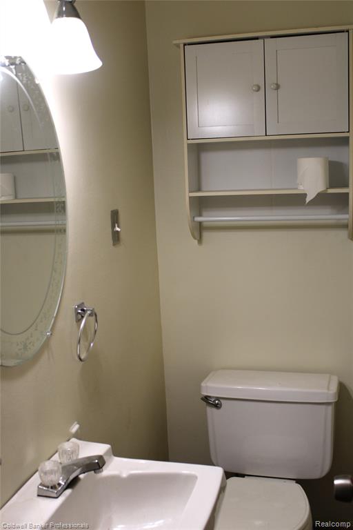 8210 Linda Street, Warren, MI 48093 — Photo 15