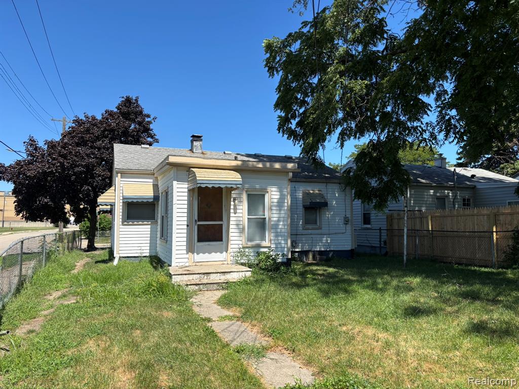 7004 Republic Avenue, Warren, MI 48091 — Photo 14