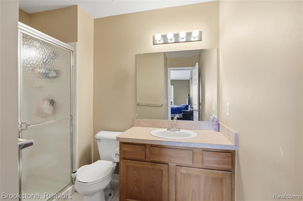 15308 Yale Drive, Clinton Twp, MI 48038 — Photo 18