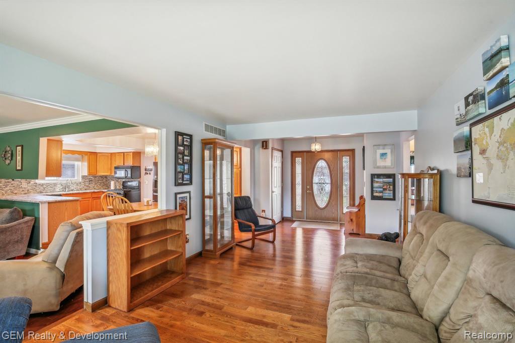 7480 CORBETT Drive, Canton, MI 48187 — Photo 14