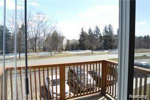 954 Bloomfield Village, Auburn Hills, MI 48326 — Photo 4